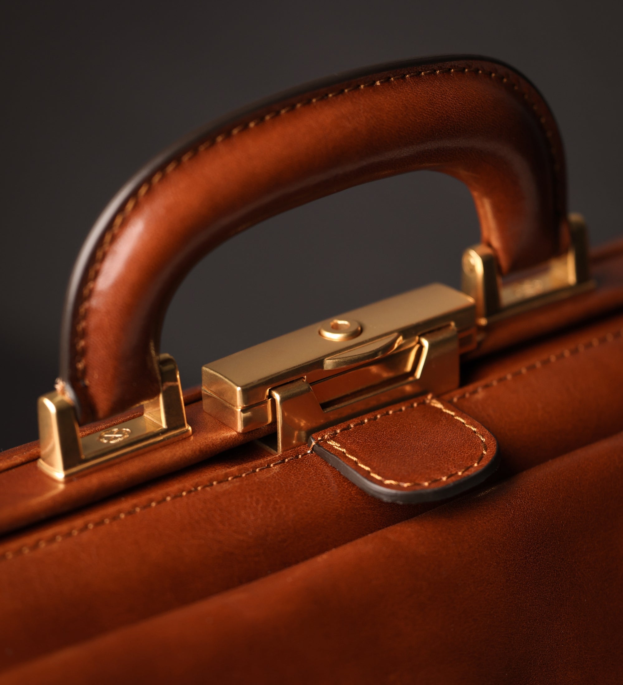 Bolso de médico de cuero italiano grande: The Master and Margarita