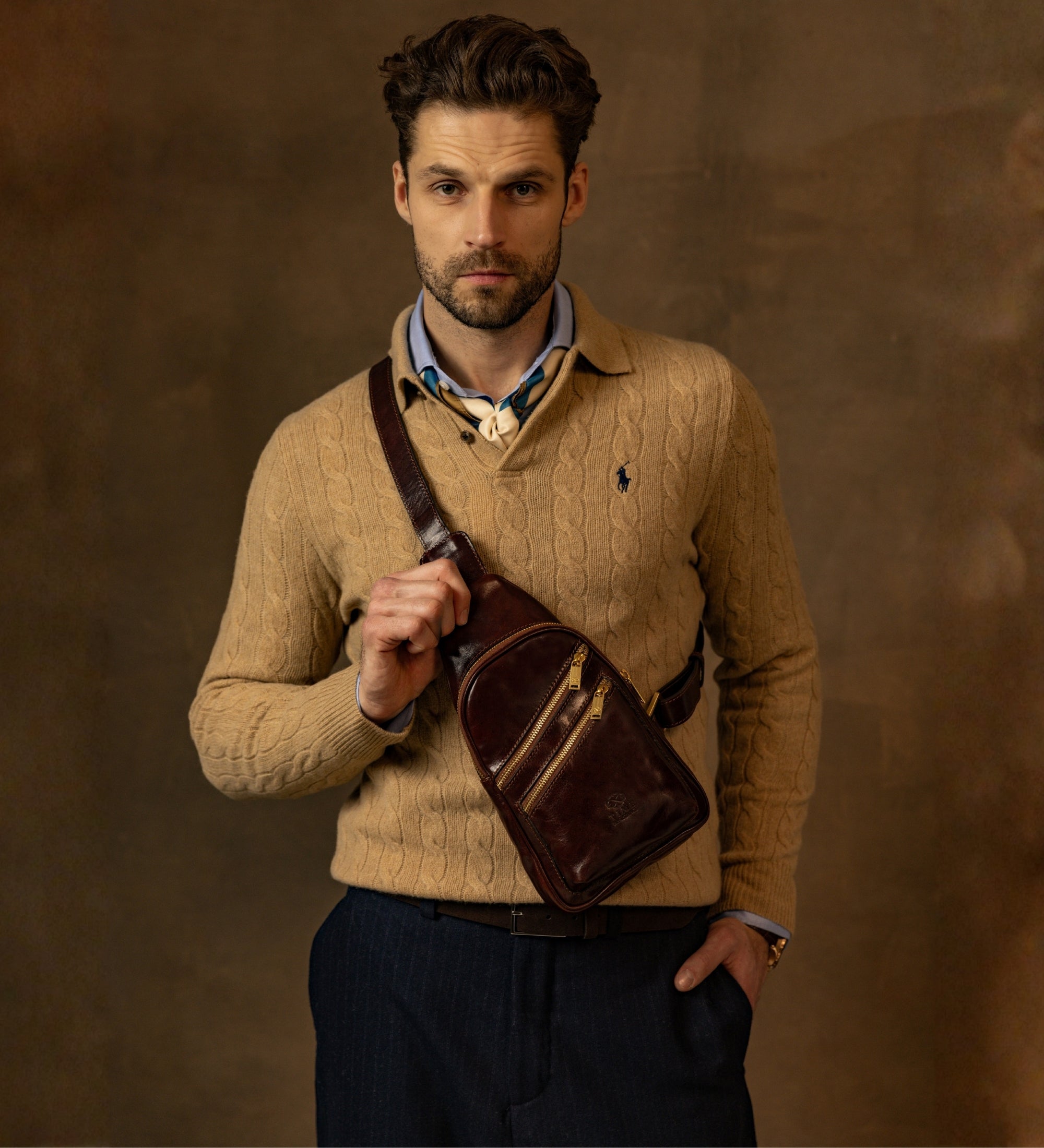 Sling bag de cuero: Catch-22