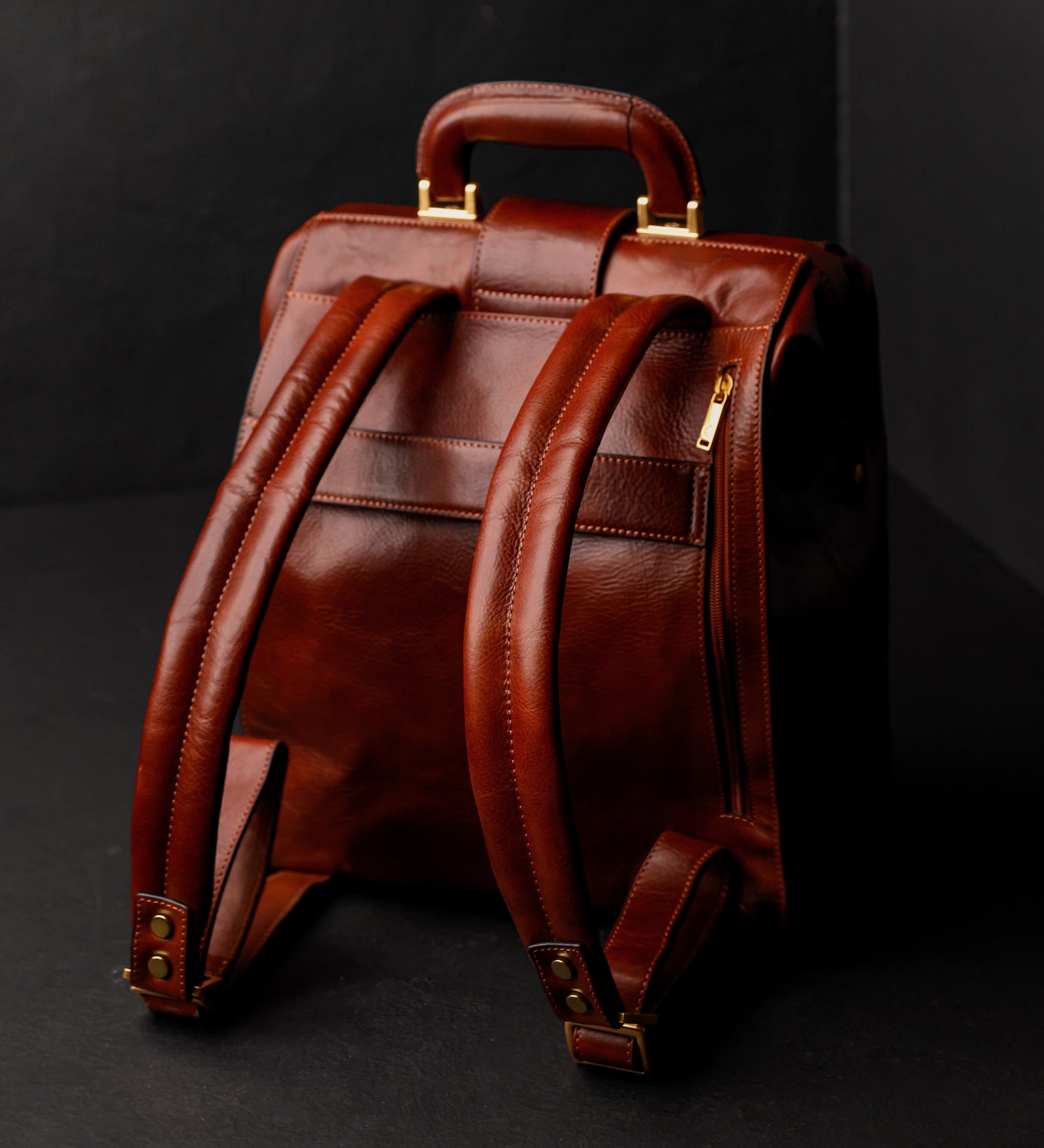 Mochila de cuero: A Brief Story of Time