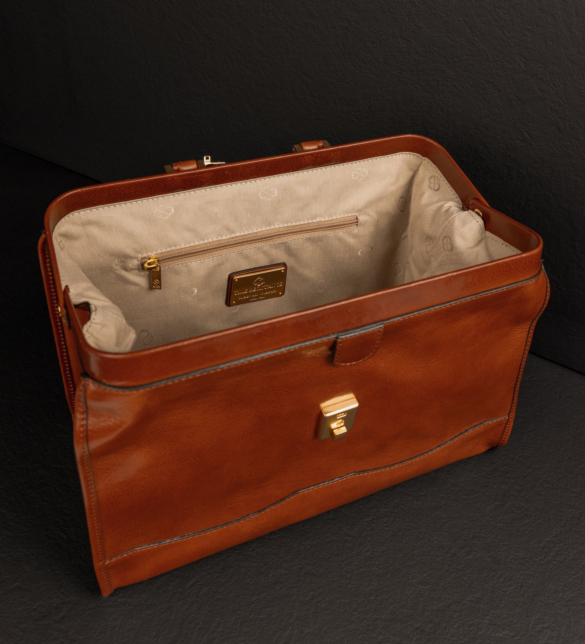 Bolso de médico de cuero pequeño: David Copperfield