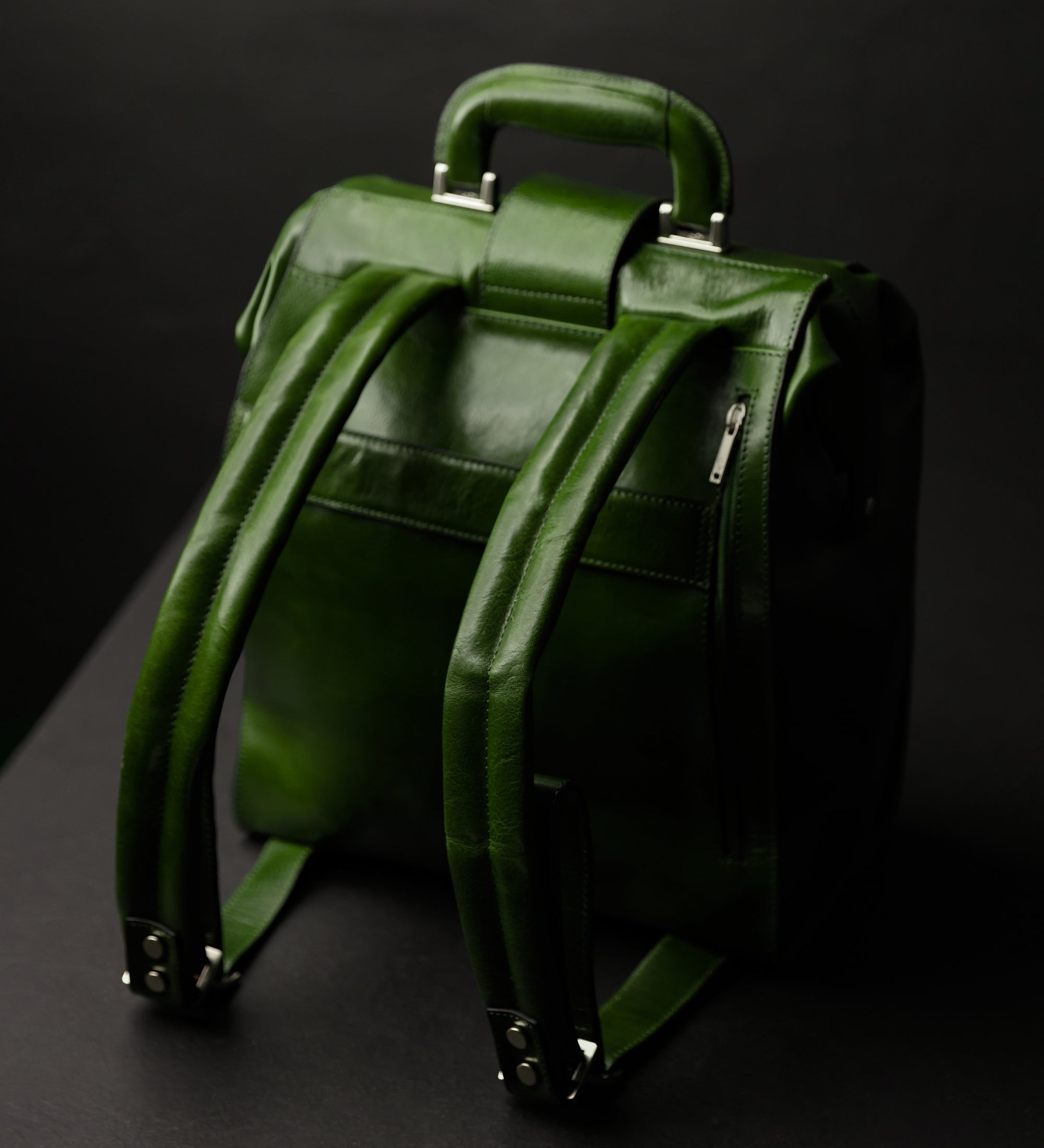 Mochila de cuero: A Brief Story of Time
