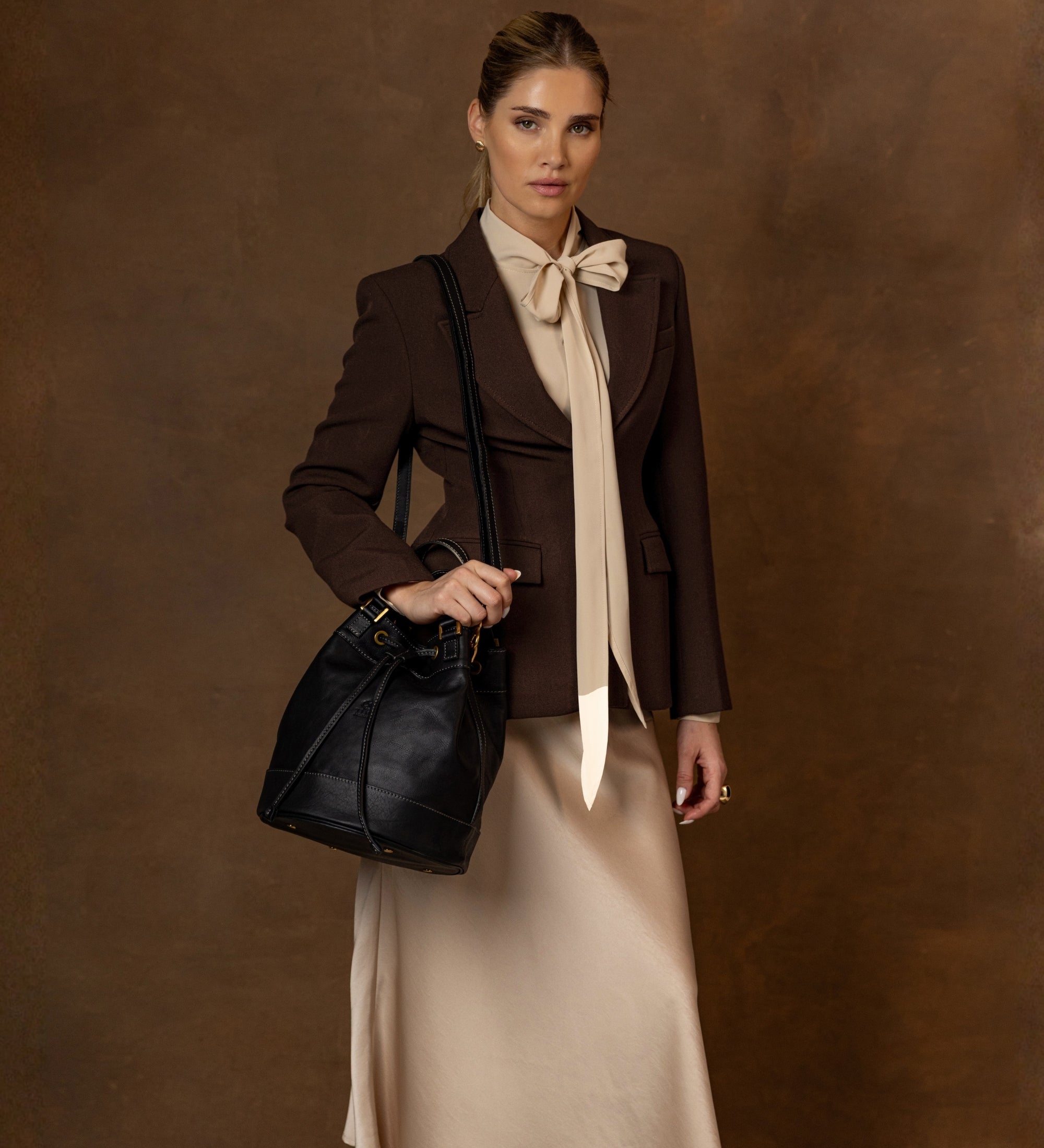 Bolso bucket de cuero para mujer: Light In August