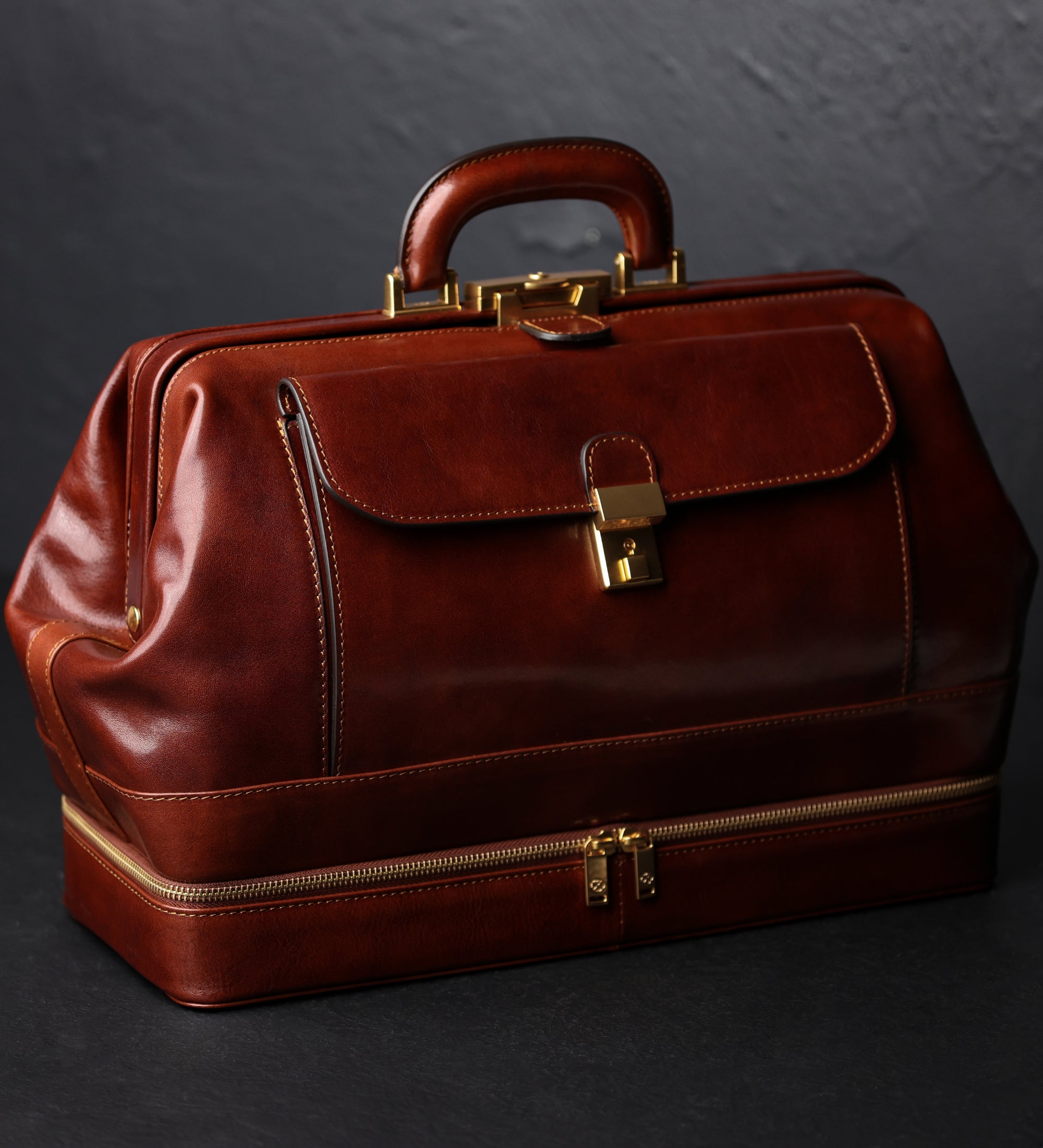 Bolso de médico de cuero italiano grande: The Master and Margarita