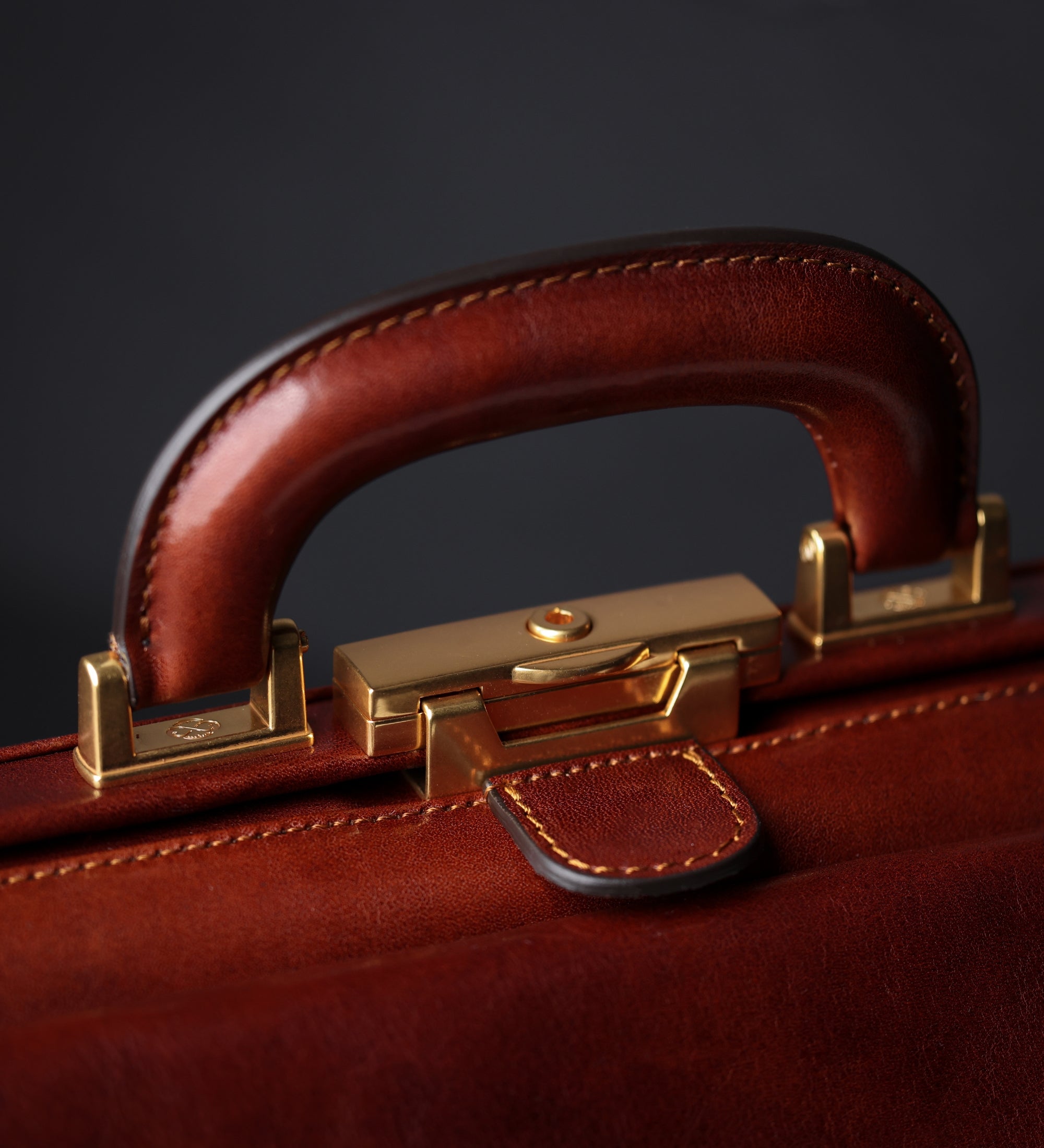 Bolso de médico de cuero italiano grande: The Master and Margarita
