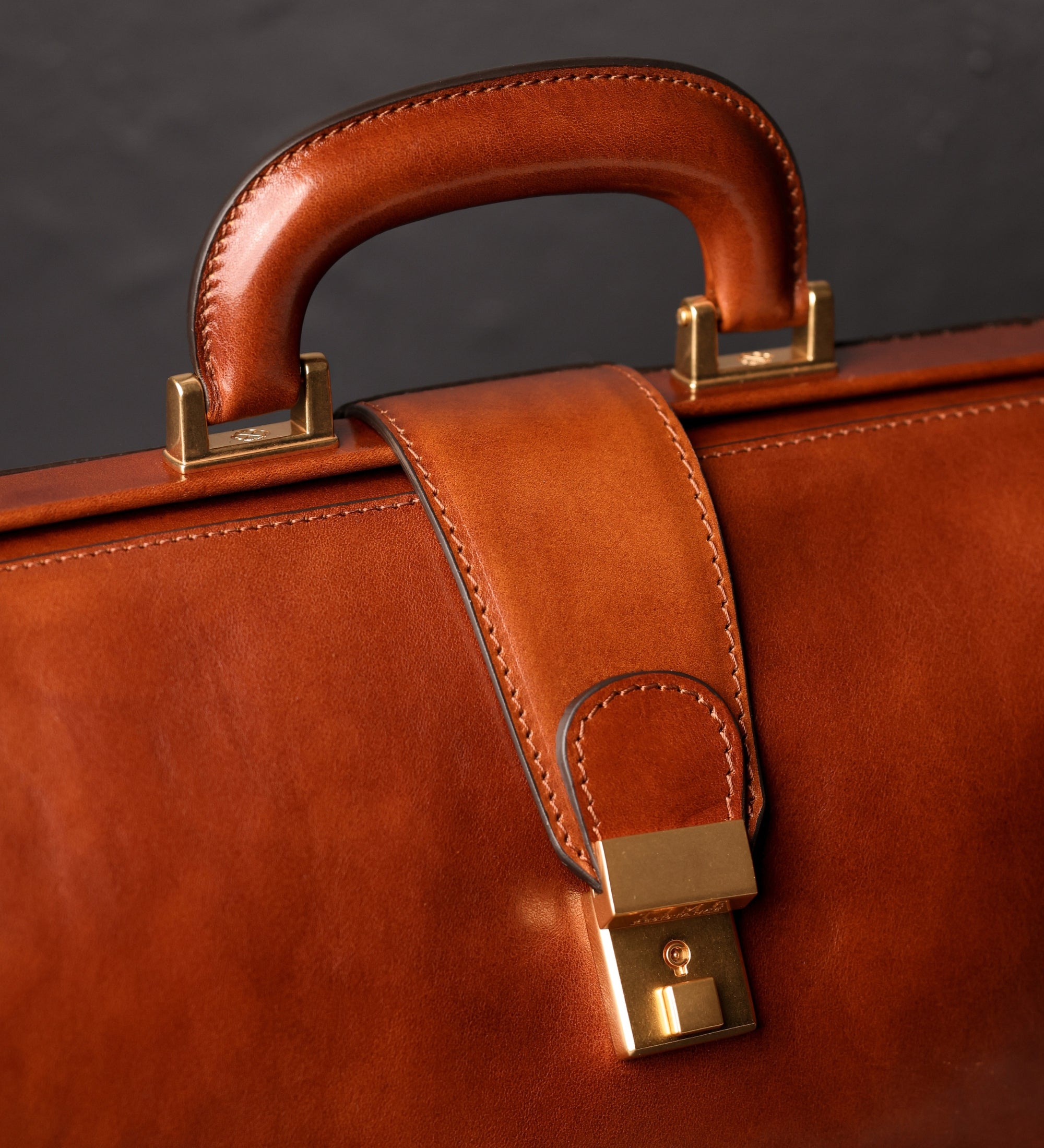Bolso de médico de cuero pequeño: David Copperfield