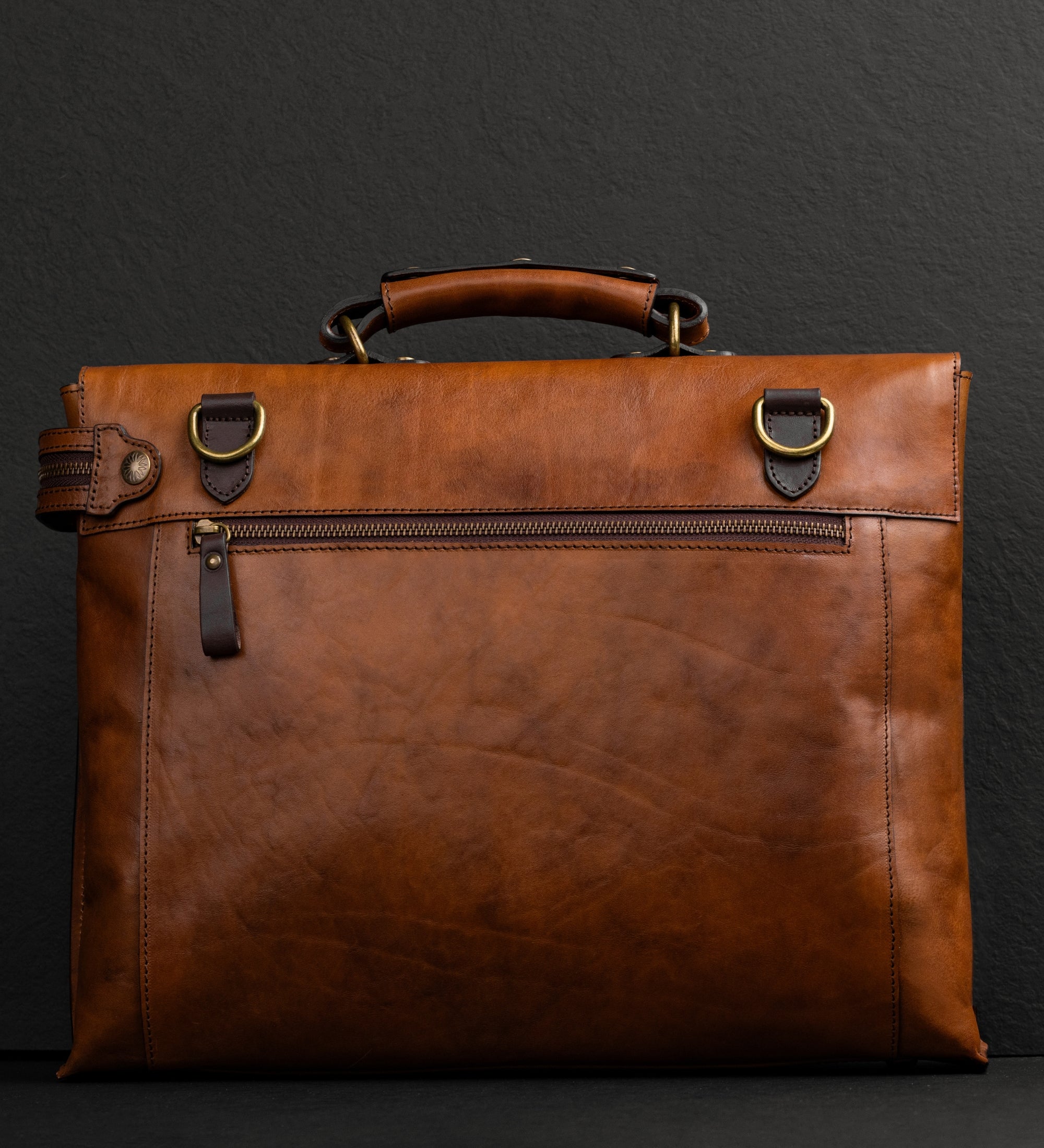 Bolso para portátil/maletín de cuero marrón: From Here to Eternity