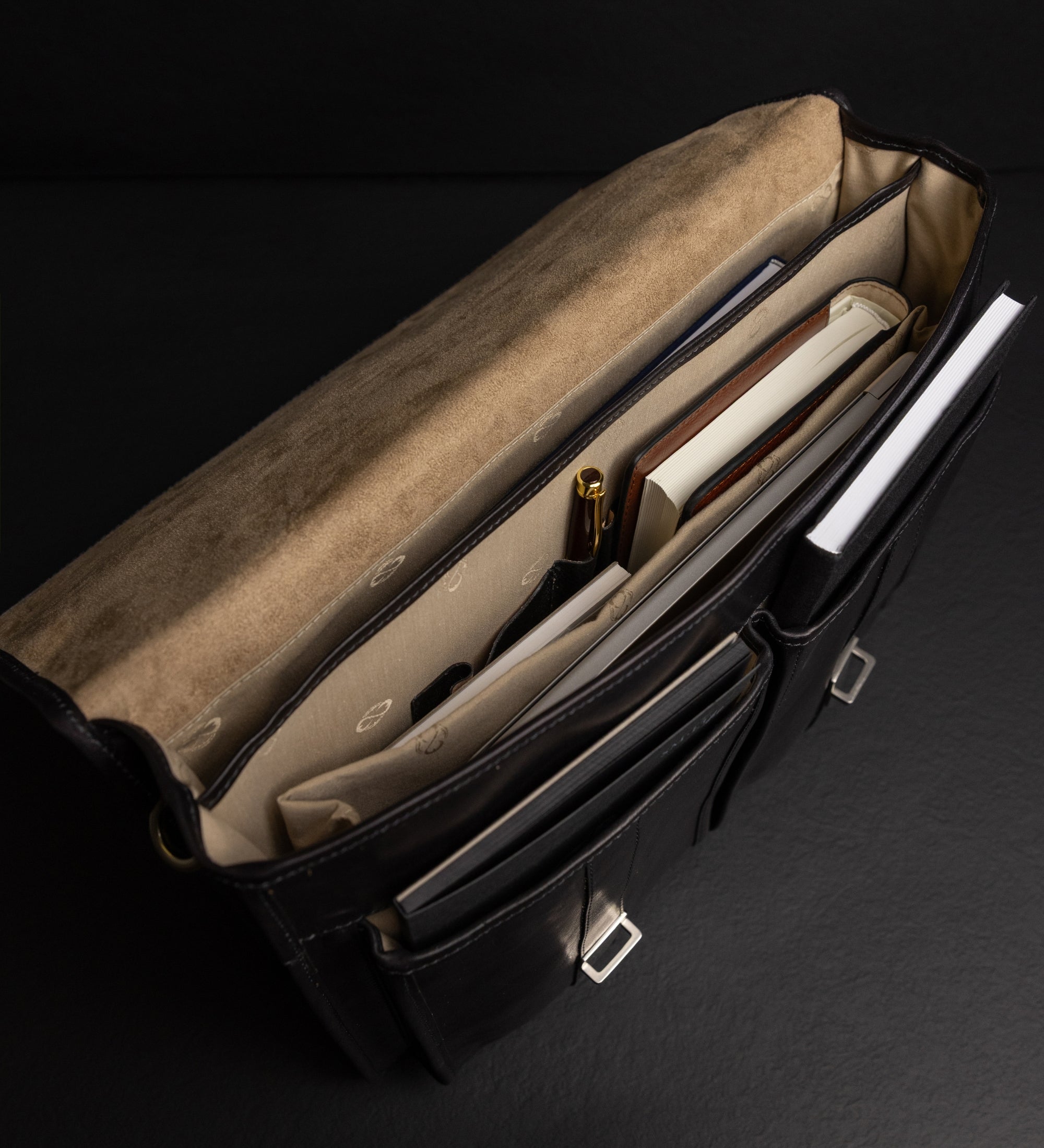 Bolso tipo satchel, maletín de cuero: The Time Machine