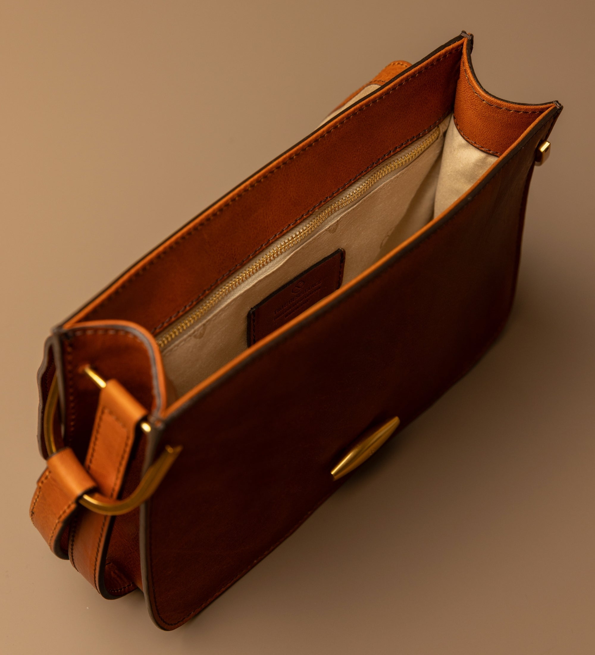 Bolso de cuero con solapa para mujer: Possession