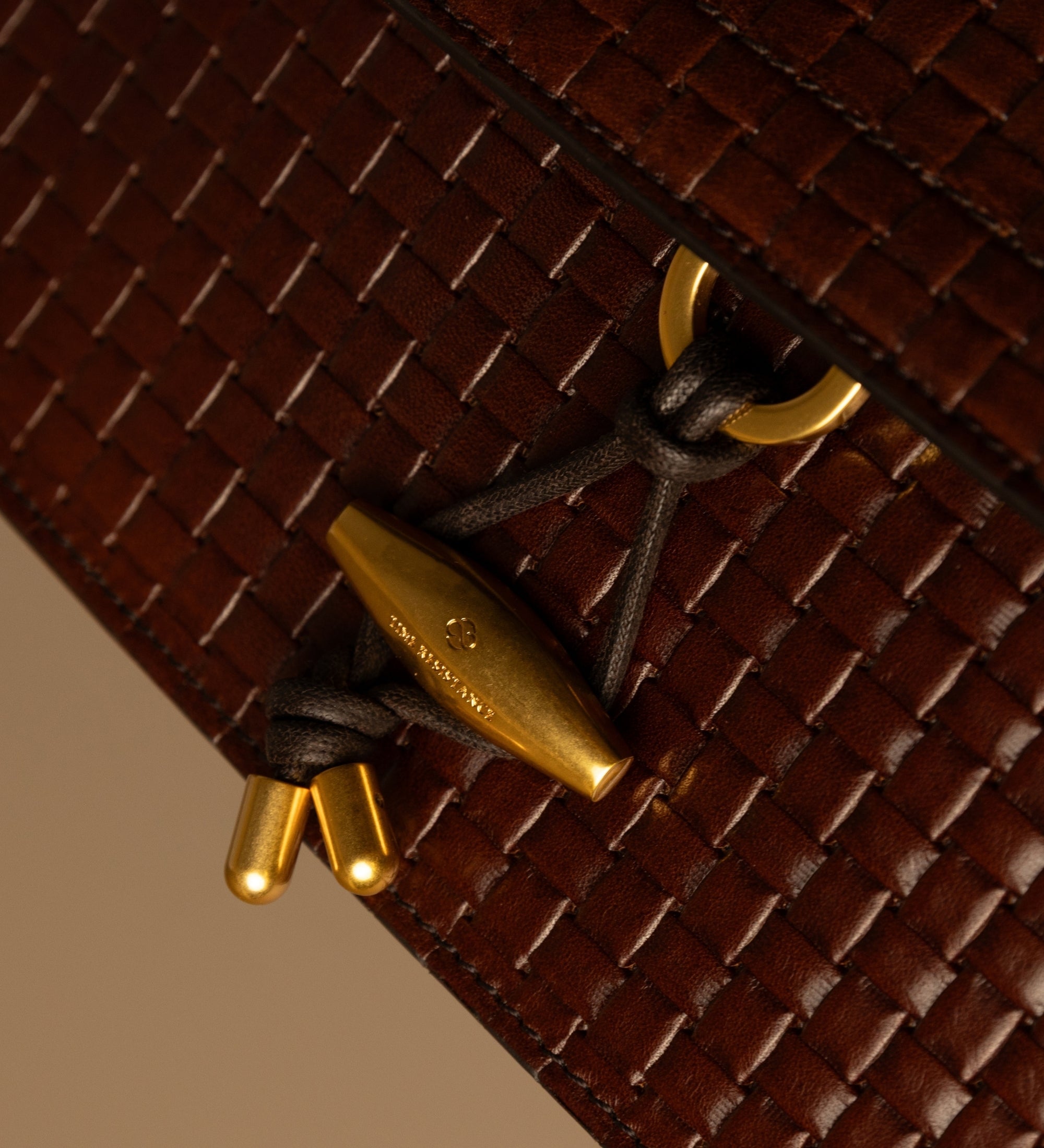 Bolso de cuero con solapa para mujer: Possession