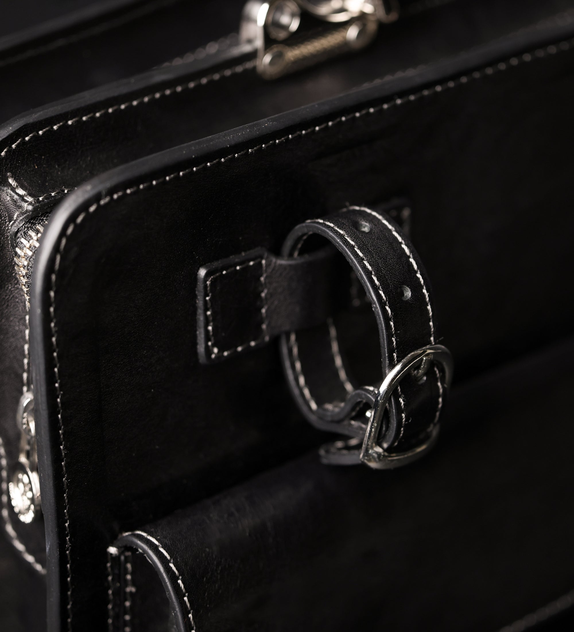 Maletín, bolso tipo satchel de cuero: The Prophet