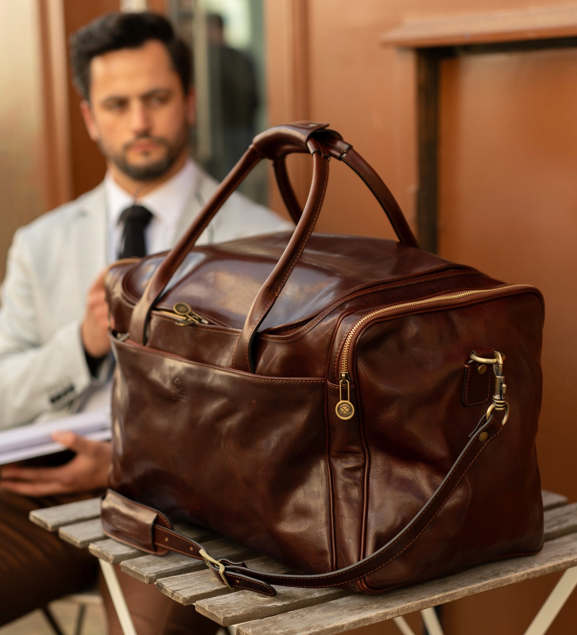 Bolsa de viaje de cuero italiano grande: The Hitchhikers Guide to the Galaxy