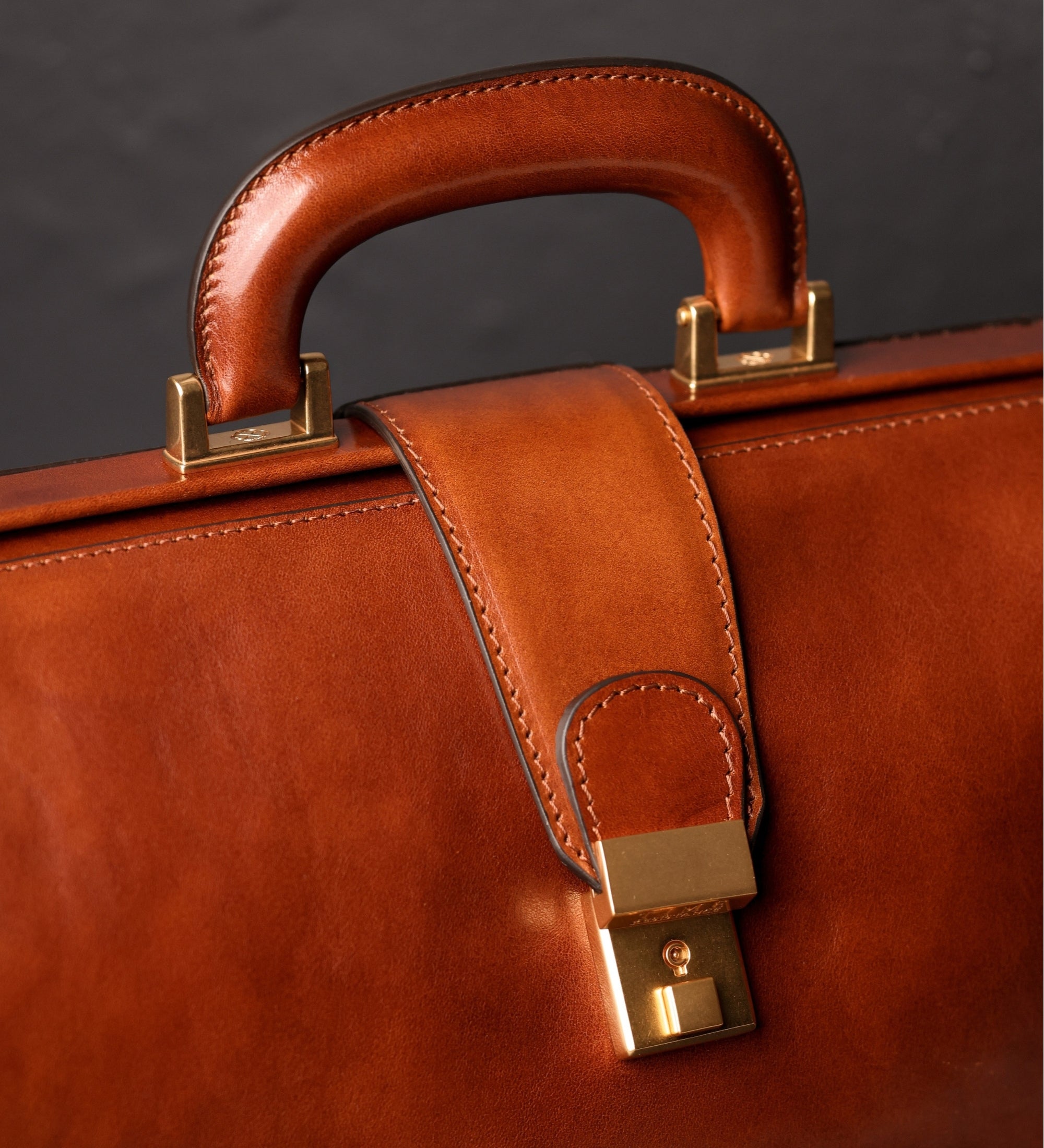 Bolso de médico de cuero pequeño para mujer: David Copperfield