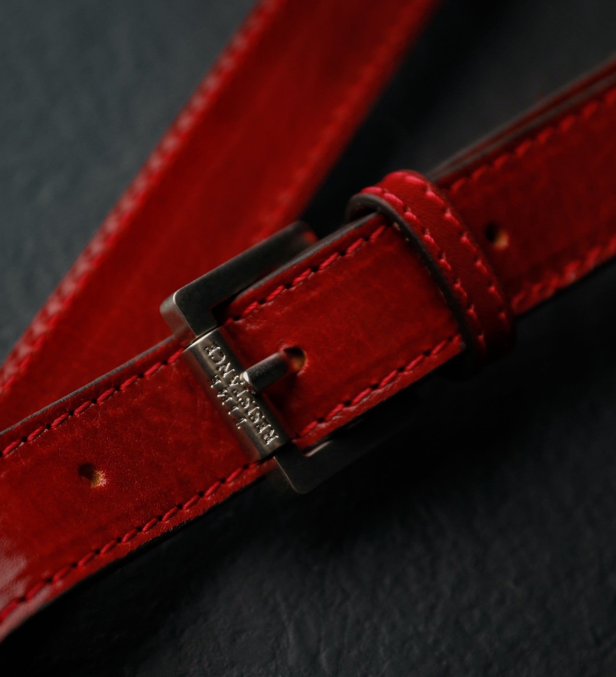 Riñonera/sling bag de cuero: Independent People