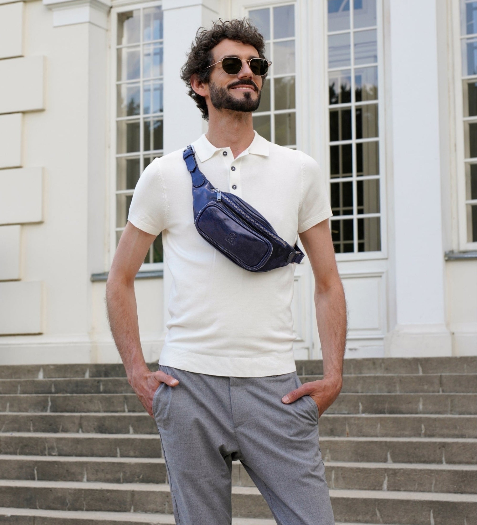 Riñonera/sling bag de cuero: Independent People